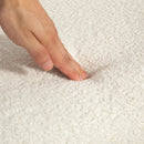 Sedia a Dondolo Imbottita 65x90x98 cm Schienale Ergonomico Gambe in Legno di Caucciù e Velluto Teddy Crema      