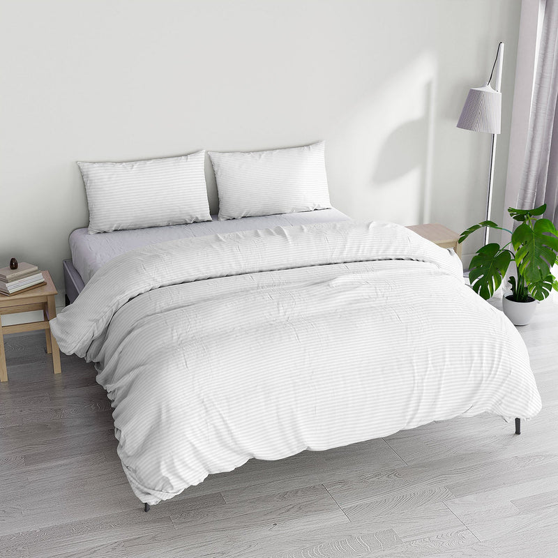 Copripiumino Matrimoniale con Sacco e Federe in Raso di Poliestere Bianco