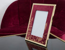 Cornice Glam 24x1,5x29 cm in Ferro MDF e Vetro Bordeaux e Oro