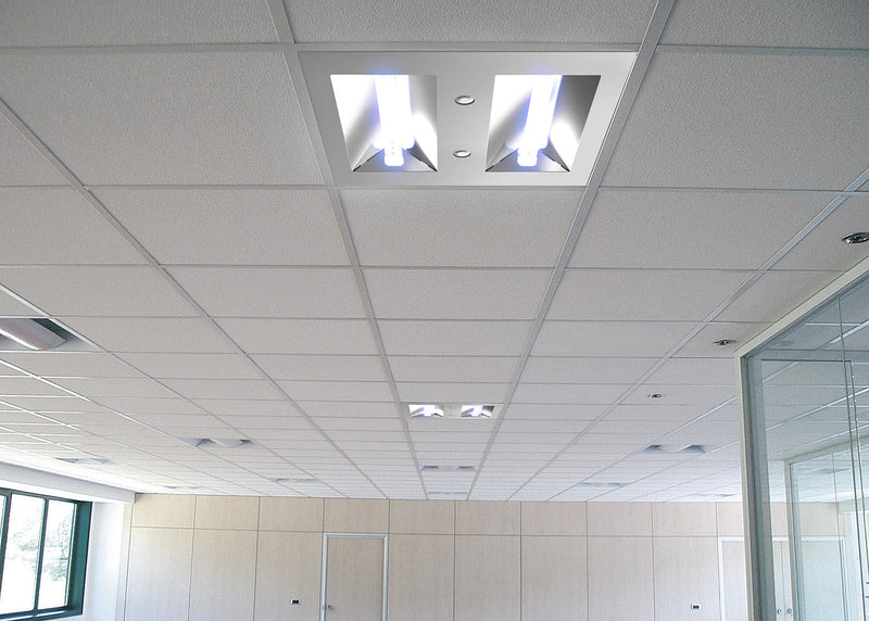 <p><em><strong>Sanificatore</strong></em></p><h2 class=&quot;subheading-desc&quot;>Sanificatore d'Aria a Raggi UV-C da Incasso per Ambienti e Superfici in Assenza di Persone 80W Moel 8302</h2><p>Per garantire la sicurezza delle persone in ambienti chiusi,