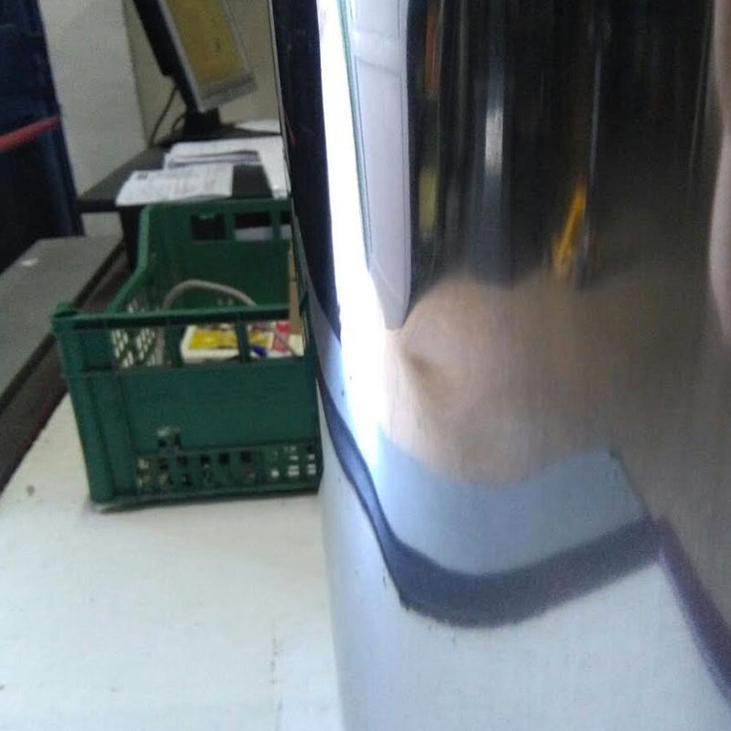 Pattumiera in Acciaio con apertura a Spinta 50 Litri Seconda Scelta