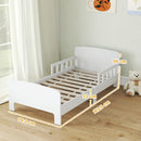 Letto per Bambini 3-8 Anni Basso con Sponde Laterali e Bordi Lisci 143.5x74.2x54 cm in Legno Bianco      