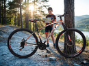 Bicicletta Mountain Bike per Ragazzi 27,5" MTB Derek 21V in Acciaio Nero e Rosso Fluo