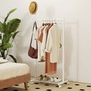 Stand Appendiabiti da Ingresso 68x43x171 cm Asta Ganci e Ripiano Inferiore con Ruote in Metallo Bianco  