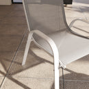 Set 4 Sedie da Giardino 54x71x93 cm Impilabili con Braccioli Curvi in Acciaio e Tessuto Traspirante Grigio Bianco      
