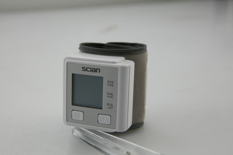 Misuratore di Pressione Arteriosa Braccio e Polso Kooper Medisan Slim