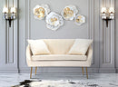 Divano Venice Crema 136x66x78 cm in Legno Spugna e Poliestere e Metallo Oro