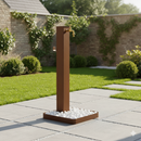 Fontana da Giardino Design a Colonna Quadrata Rubinetto in Ottone e Base con Ciottoli Corten