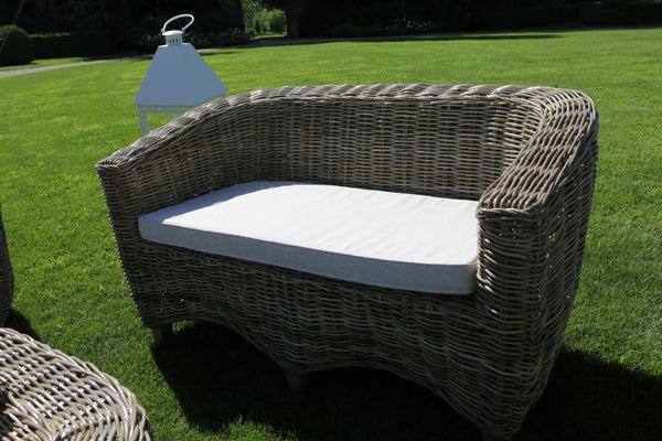 sconto Ensemble Salon de Jardin Canapé 2 Fauteuils et Table Basse en Rotin Gris Adami Mumbai