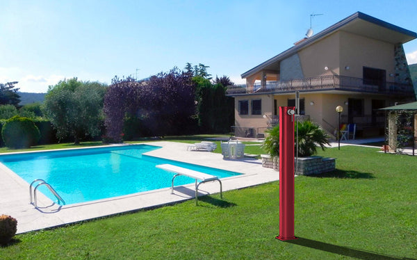 Douche de Jardin Solaire Extérieure Mitigeur 20L et Douche Mobile Arkema Jolly Go Blanc Crème acquista