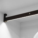 Barra Appendiabili per Armadio a Batteria 55,8-70,8 cm con LED Bianco Naturale e Sensore di Movimento Emuca Moka
