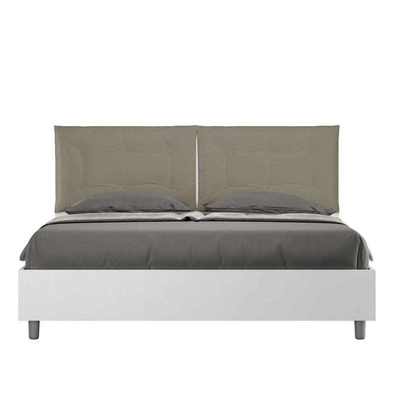 Letto Matrimoniale con Alzata Comoda Struttura Bianco Frassico con Cuscini in Similpelle Annalisa Cappuccino Varie Misure