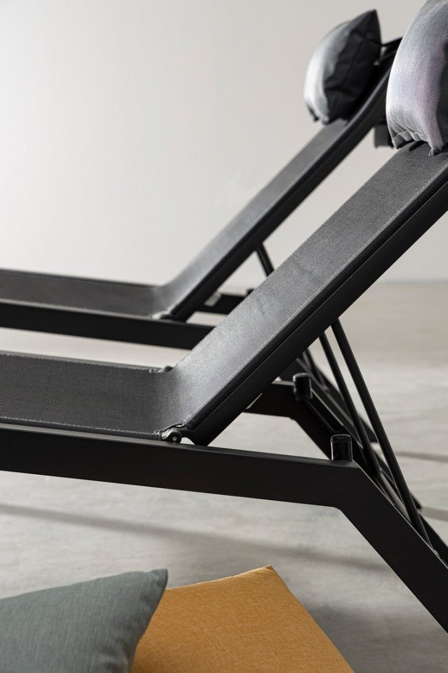 Lettino Chaise Longue da Giardino 65,5x177x105h cm con Cuscino Poggiatesta Krion Antracite 