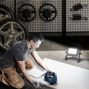 Faretto LED da Esterno IP65 25,5x16x25,5 cm da 6500k con Testa Girevole e Supporto Nero  