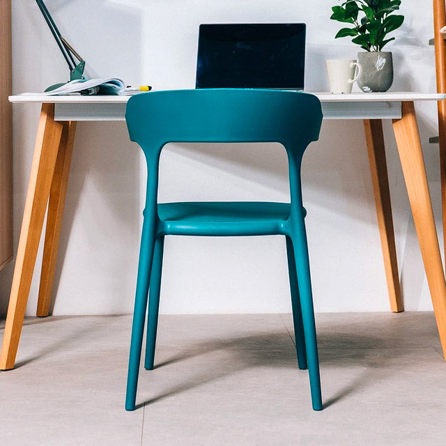 Set 4 Sedie Impilabili 50x75,5x52 cm in Polipropilene New America Ottanio