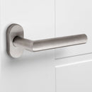 Maniglie con Rosetta Ovale per Porte Forma L  in Acciaio Inossidabile Nichel Satinato 2 Sets Emuca