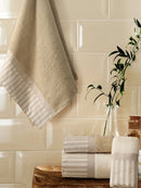 Set Spugna 4 Pezzi Asciugamani Viso + Ospite con Balza Garrini Jennifer Corda