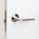 Maniglie Sydney per Porta da Interno con Rosetta Ø50 mm Alluminio e Zama Nickel Satinato Emuca