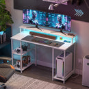 Scrivania per Computer Reversibile 120x50x89,5 cm con Ripiani Prese Elettriche e Luci LED in Truciolare e Acciaio Bianco      