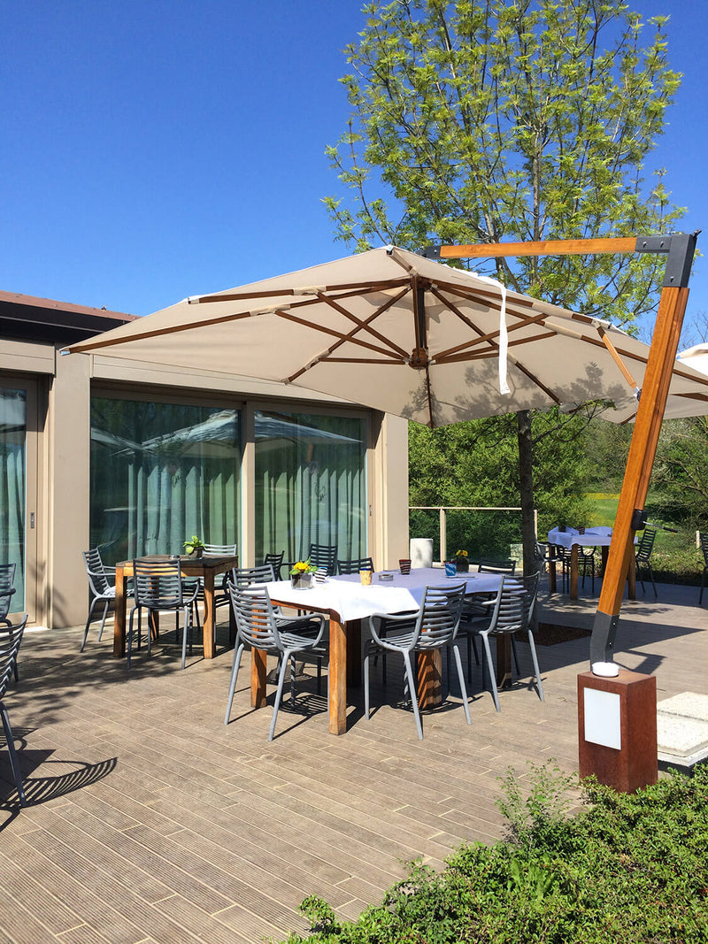 Ombrellone da Giardino Decentrato 2,5x3,5m in Legno Telo in Acrilico Danieli Tokio Ecrù