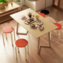 Set 4 Sgabelli Impilabili Rotondi in Legno 40x54 cm Rosso e Legno 