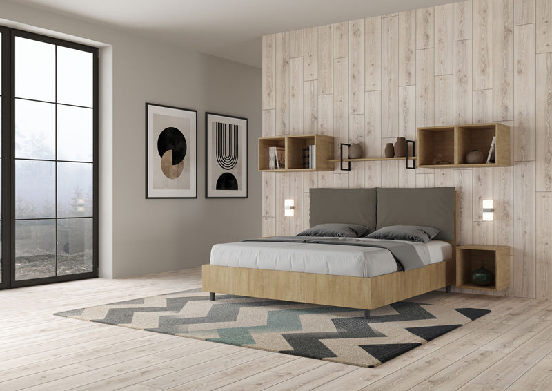 Letto Matrimoniale con Alzata Comoda Struttura Quercia con Cuscini in Similpelle Antea Cappuccino Varie Misure