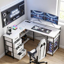 Scrivania Angolare 155x112x85,5-91,5 cm con Prese 4 Cassetti in Tessuto Rialzo Monitor e 2 Ganci Bianco e Nero      