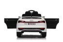 Macchina Elettrica per Bambini Licenza Ufficiale Audi SQ8 12V 4,5Ah Bianco