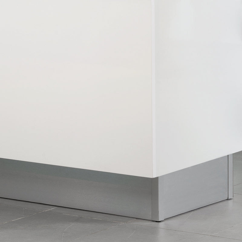 Battiscopa per Mobili Cucina 4,7m H15 cm con Giunti in Plastica Emuca Anodizzato Satinato