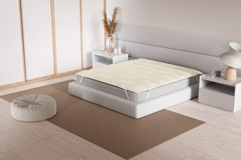 Topper Trapuntato Imbottito con Elastici Panna Varie Misure