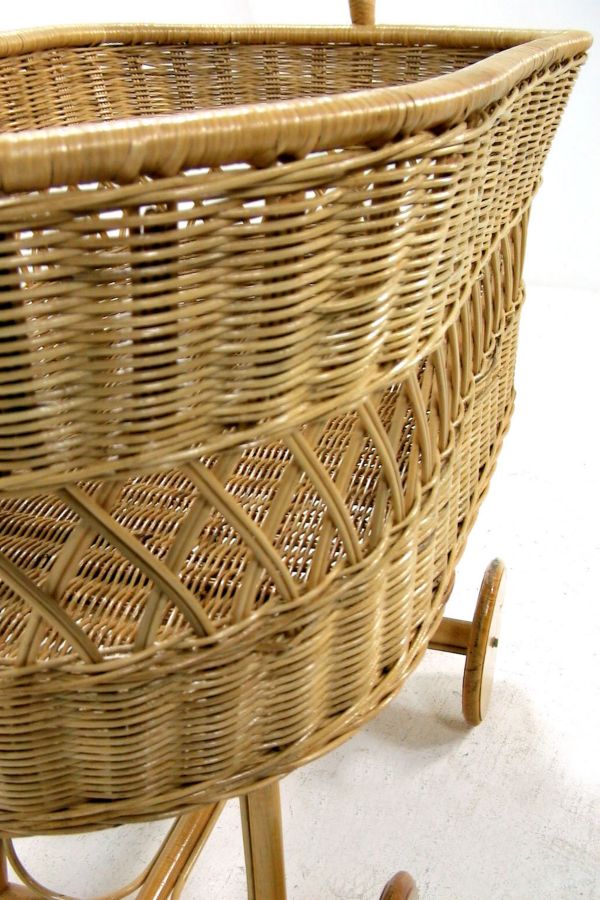 Culla per Bambini in Rattan Ruote in Legno Anna