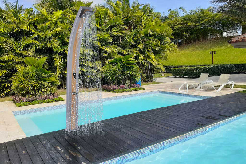 Doccia Solare da Giardino 40L Miscelatore e Lavapiedi Sined Ella Grigia Wood