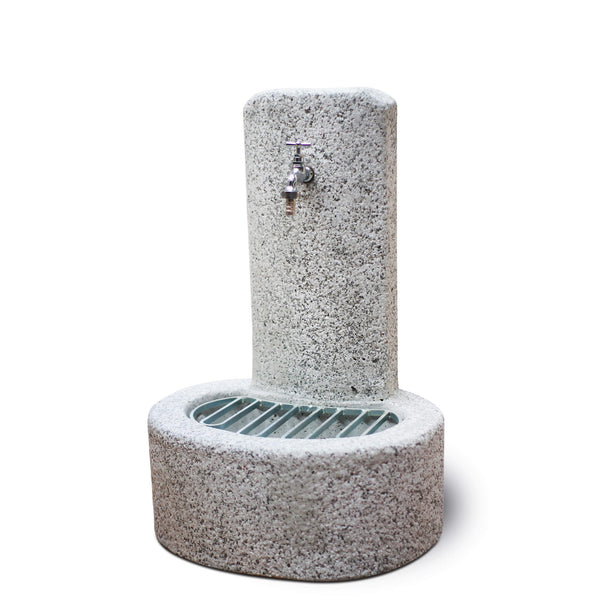 prezzo Fontana da Giardino Senza Rubinetto in Cemento Granulato di Marmo Biella Bianco/Nero