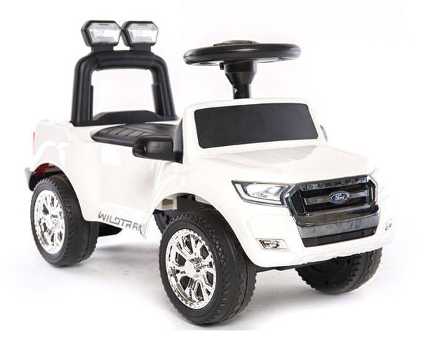 prezzo Véhicule porteur pour enfants sous licence Ford Ranger Blanc