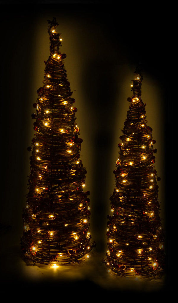 sconto Lot de 2 Sapins de Noël Lumineux 50/80 LEDs en Osier H60cm Marron et Rouge