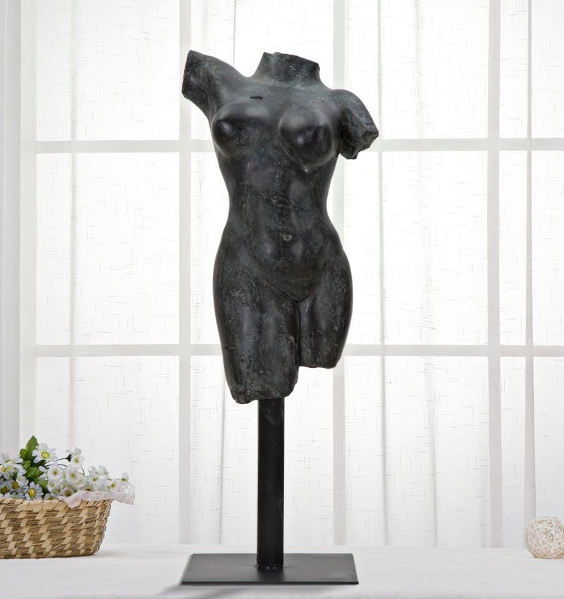 Scultura Museum Woman 19x17x50 cm in Poliresina e Ferro Nero-10