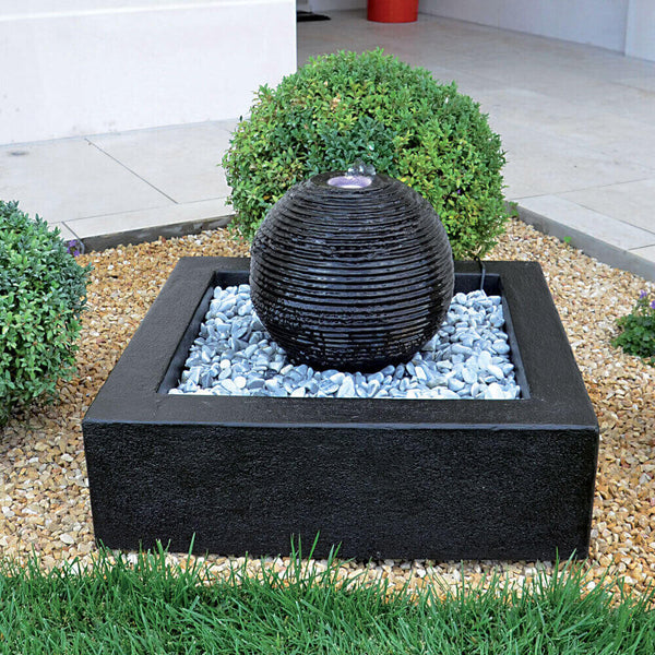 sconto Sphère Cascade de Jardin Artificielle 65x65x48 cm en Résine avec LED et Pompe Noire